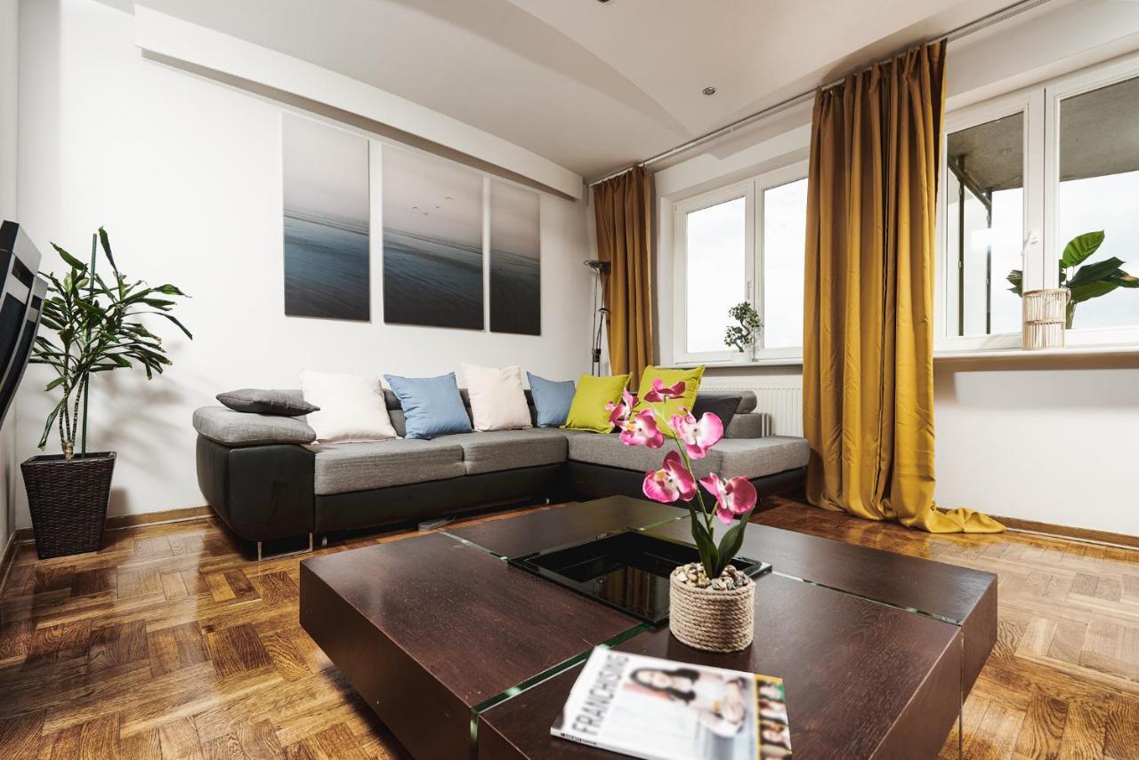 Lumina Spacious Apartment Near The Railway Station Varsovia Exterior foto